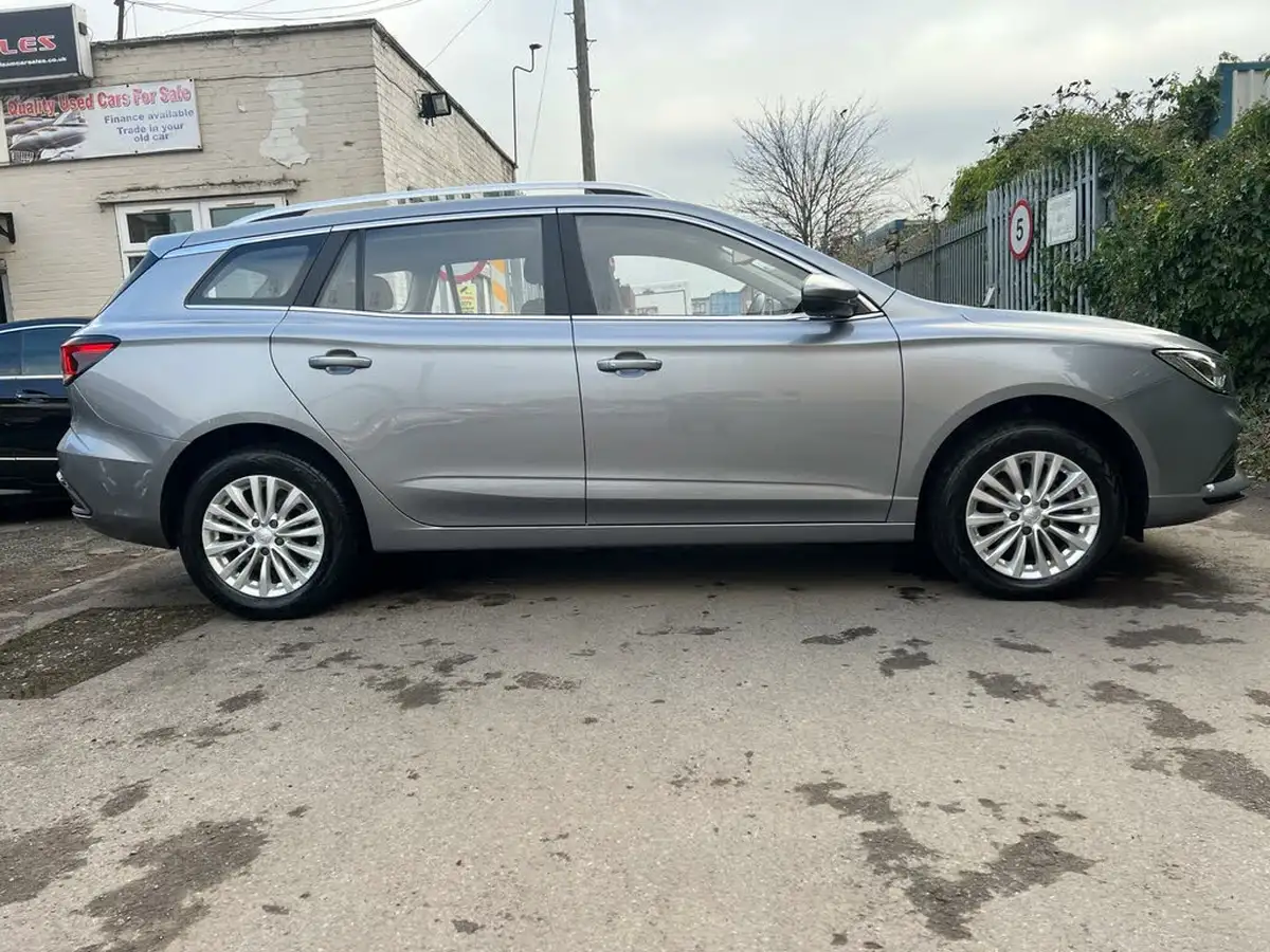 2022-mg-mg5-e-exclusive-ev-long-range-big-44