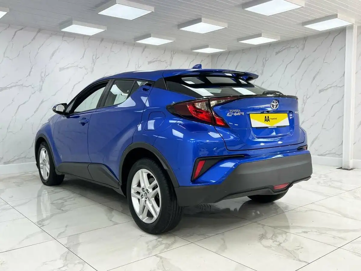 2022-toyota-c-hr-18-vvt-i-icon-big-5