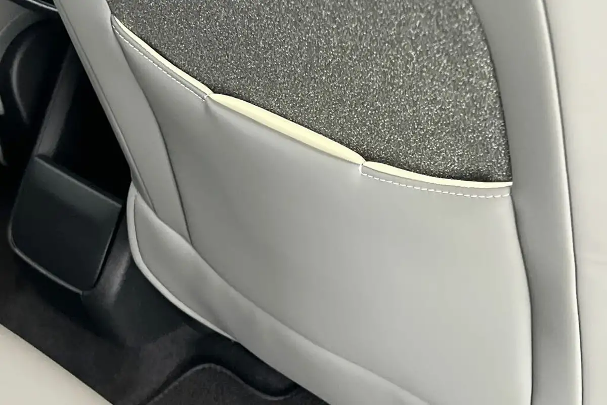 2024-volvo-ex30-e-single-motor-plus-extended-range-big-37