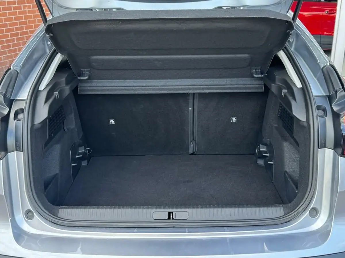 2022-citroen-c4-12-puretech-c-series-edition-eat8-big-30