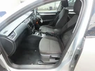 2016-skoda-octavia-10-tsi-se-estate-small-10