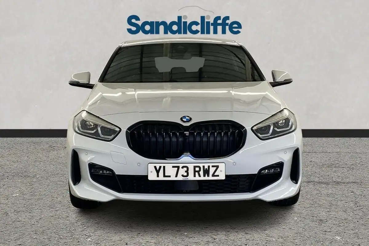 2024-bmw-1-series-15-118i-m-sport-lcp-dct-big-1