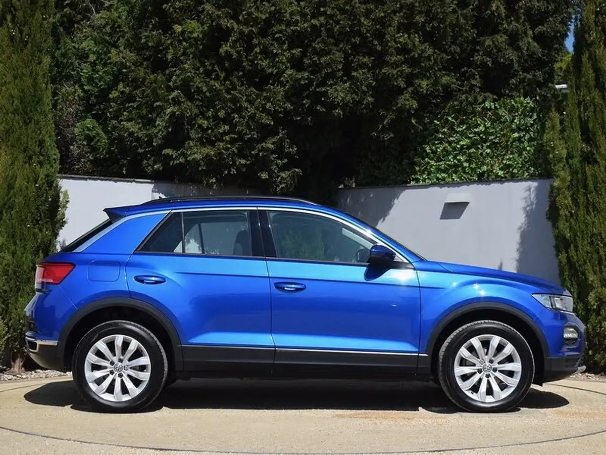 2020-volkswagen-t-roc-15-tsi-se-dsg-big-3
