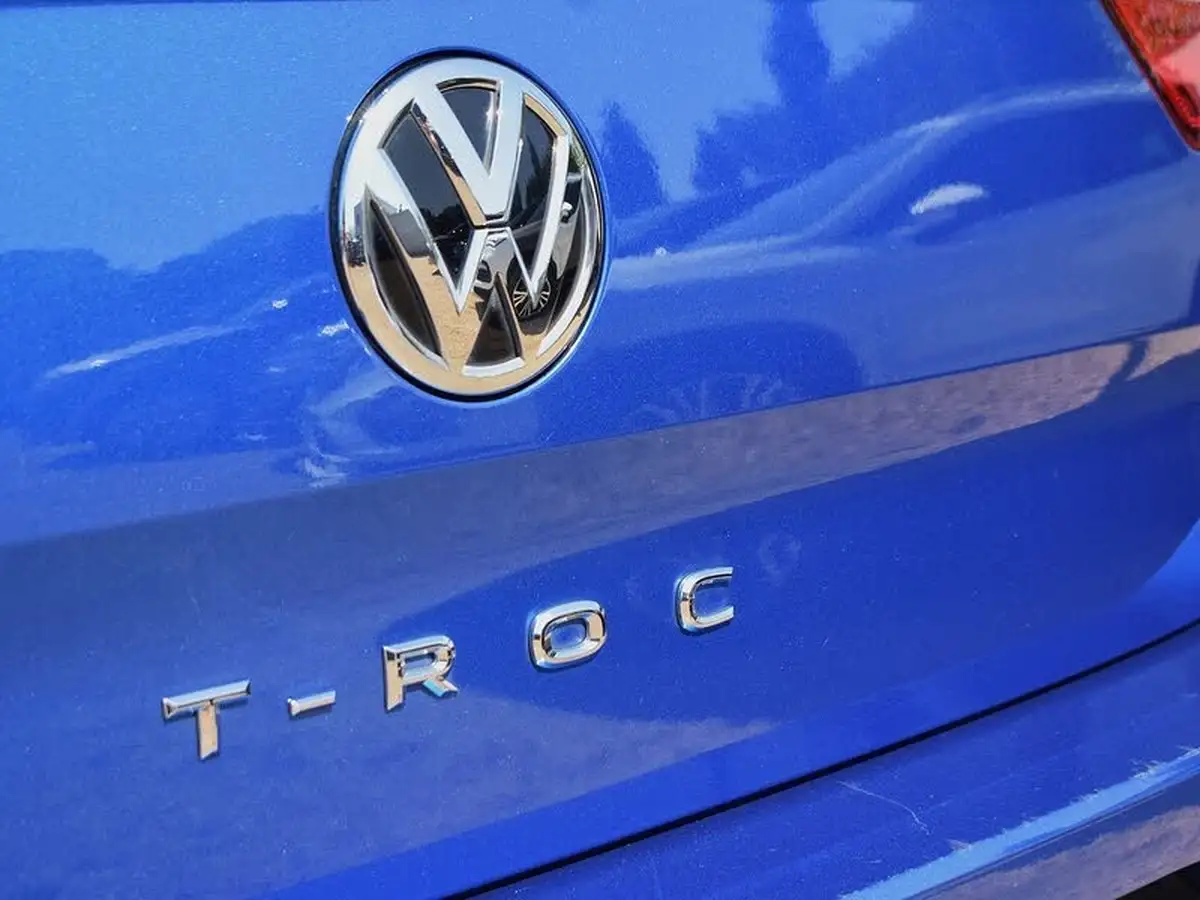 2020-volkswagen-t-roc-15-tsi-se-dsg-big-23