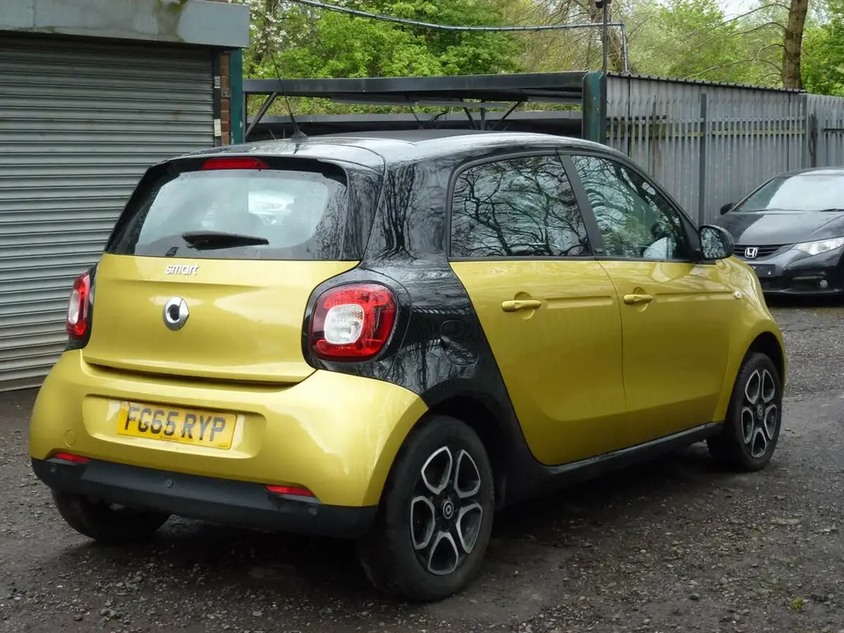 2015-smart-forfour-10-night-sky-prime-premiumss-big-3
