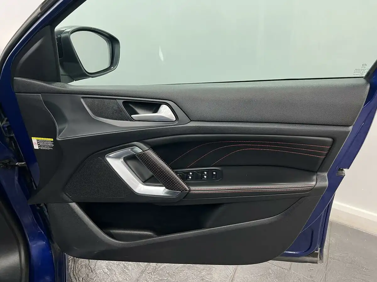 2017-peugeot-308-sw-20-bluehdi-gt-180bhp-eat6-big-20