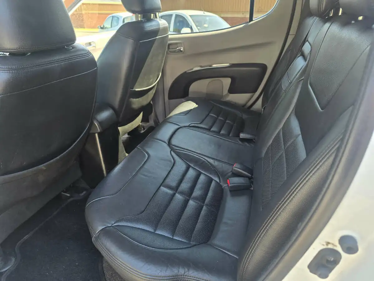 2012-mitsubishi-l200-25td-barbarian-eu-v-cab-big-16