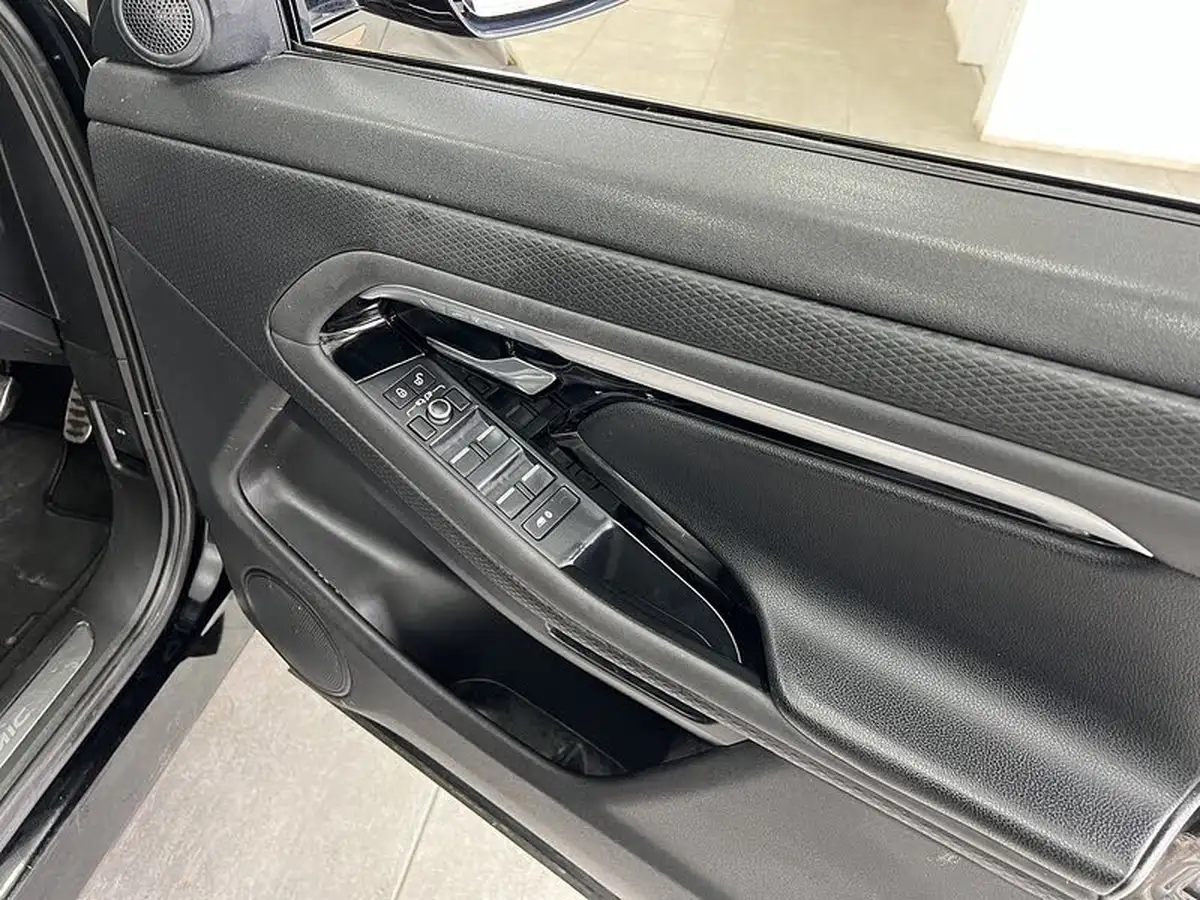 2019-land-rover-range-rover-evoque-20-d180-r-dynamic-s-big-13