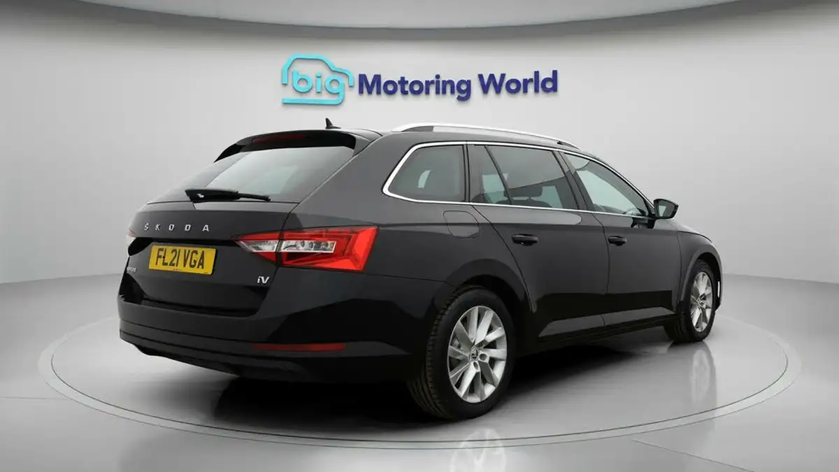2021-skoda-superb-14-tsi-se-technology-156ps-estate-big-6