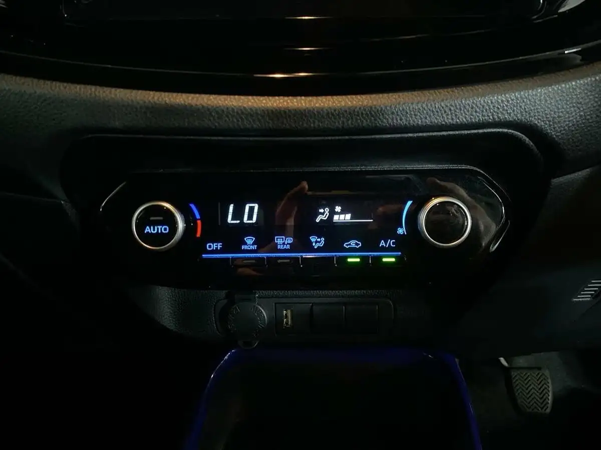 2023-toyota-aygo-x-10-vvt-i-edge-big-30