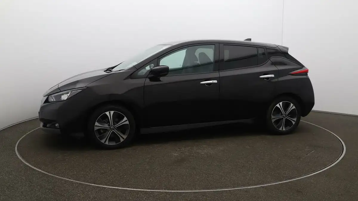 2021-nissan-leaf-e-tekna-big-59