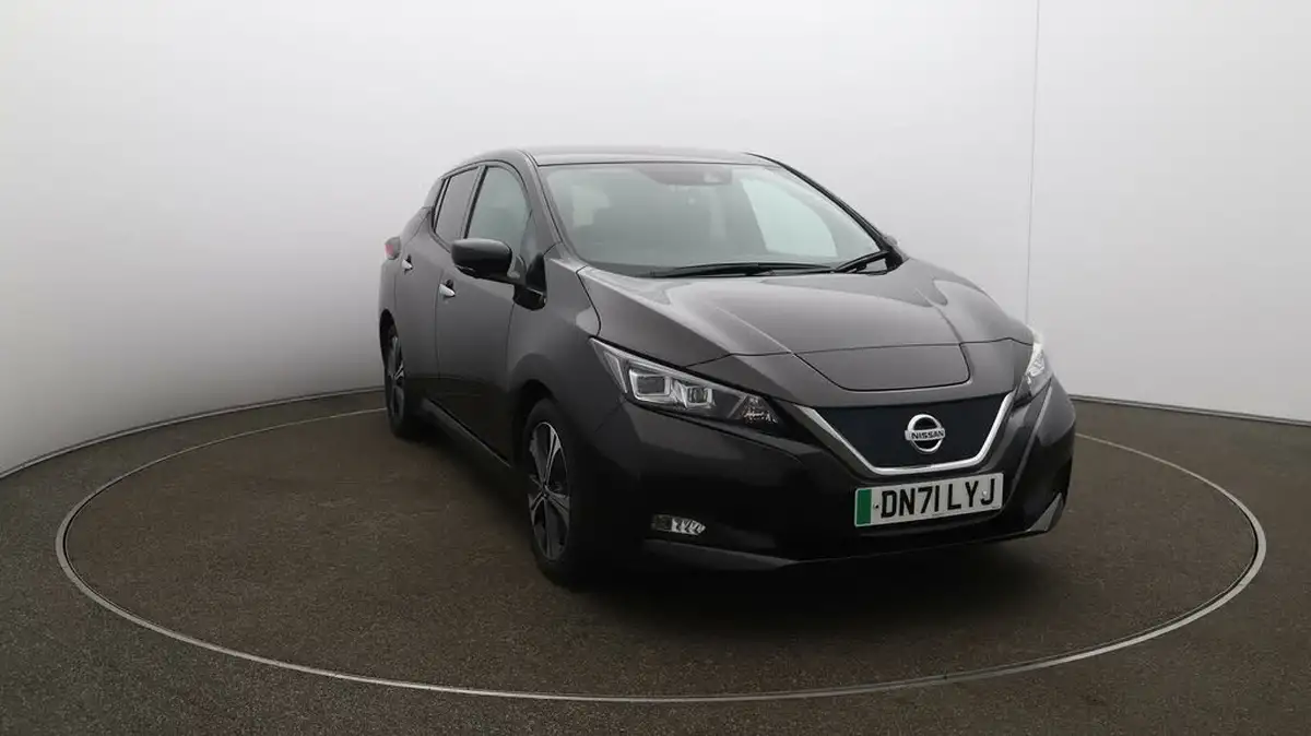 2021-nissan-leaf-e-tekna-big-35