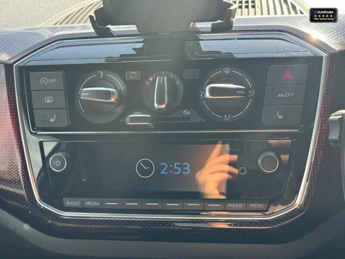 2020-volkswagen-up-10-gti-3d-big-15