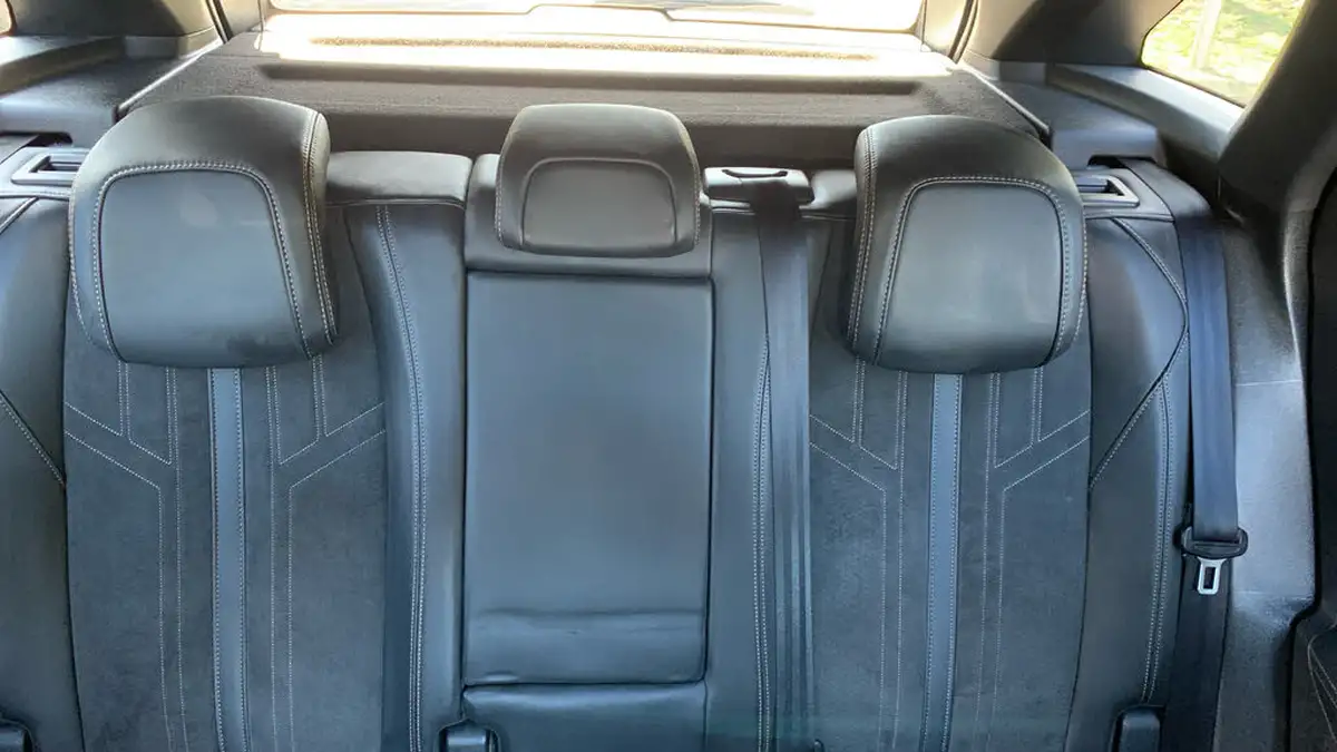 2021-peugeot-3008-suv-12-puretech-gt-premium-big-24