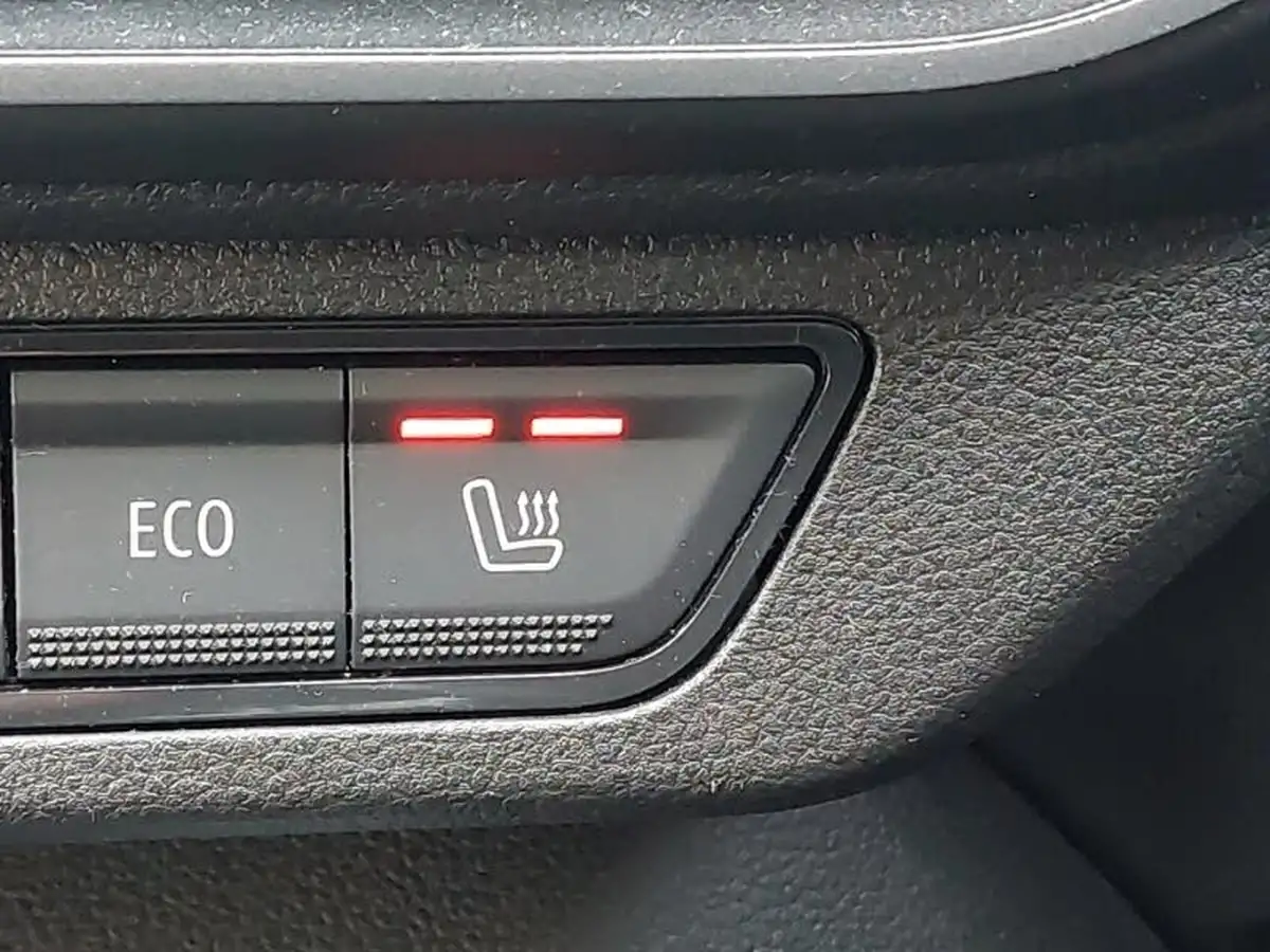 2023-dacia-sandero-stepway-10-tce-essential-90bhp-big-17