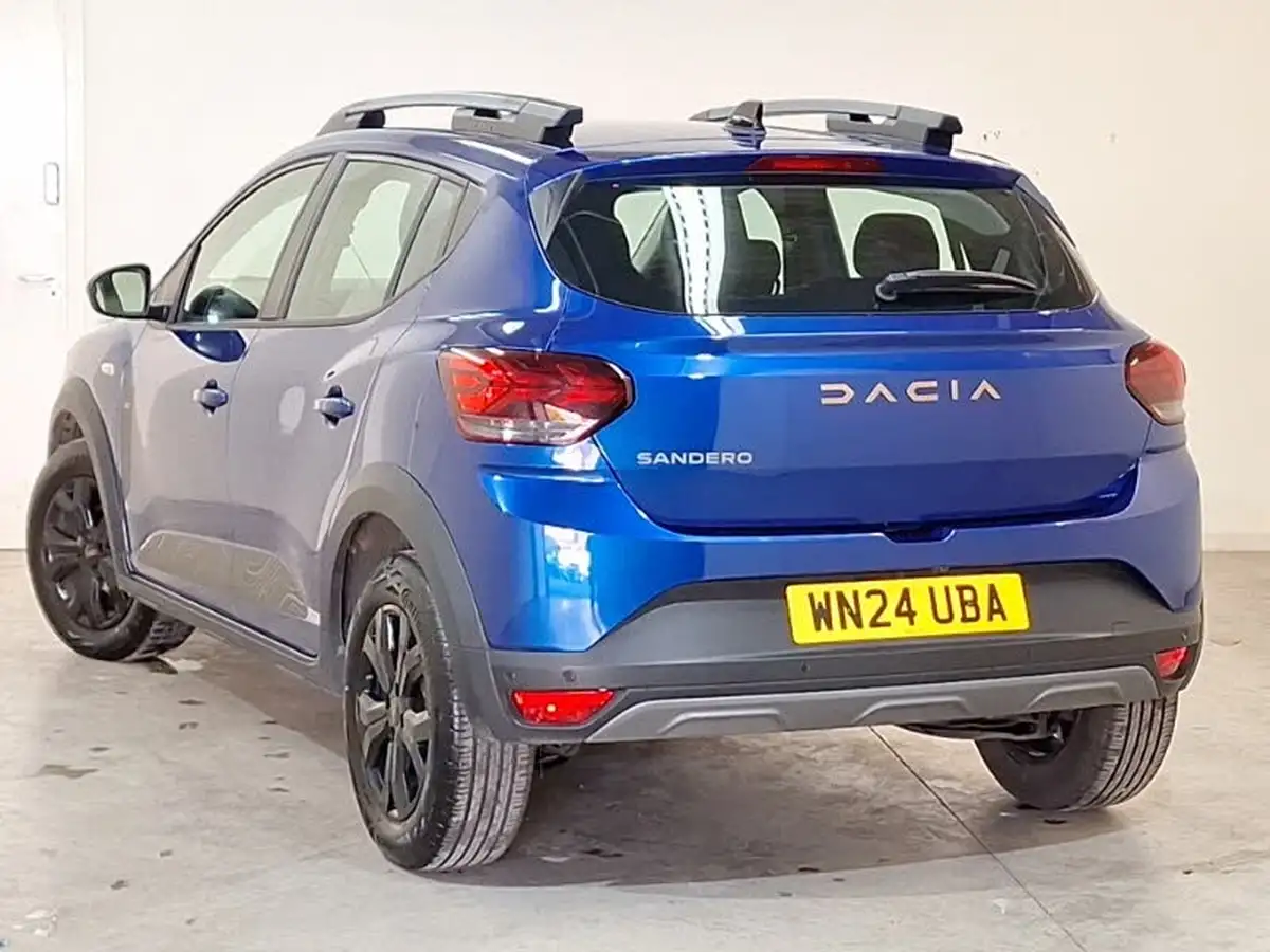 2024-dacia-sandero-stepway-10-tce-extreme-90bhp-big-1