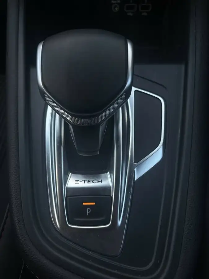 2022-renault-captur-16-rs-line-145ps-rs-line-e-tech-hybrid-big-28