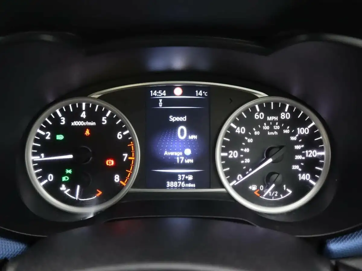 2018-nissan-micra-09-ig-t-n-connecta-big-10