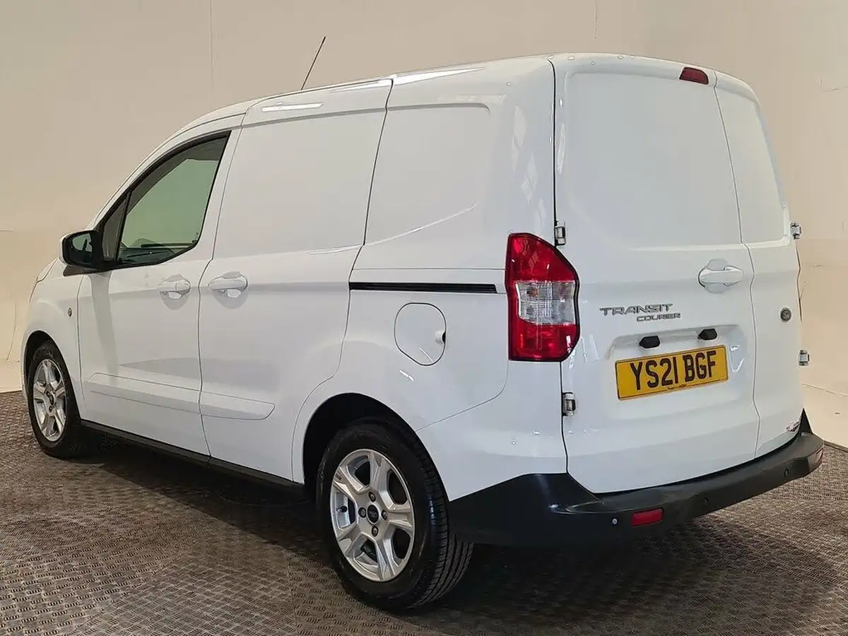 2021-ford-transit-courier-10t-limited-ecoboost-big-3