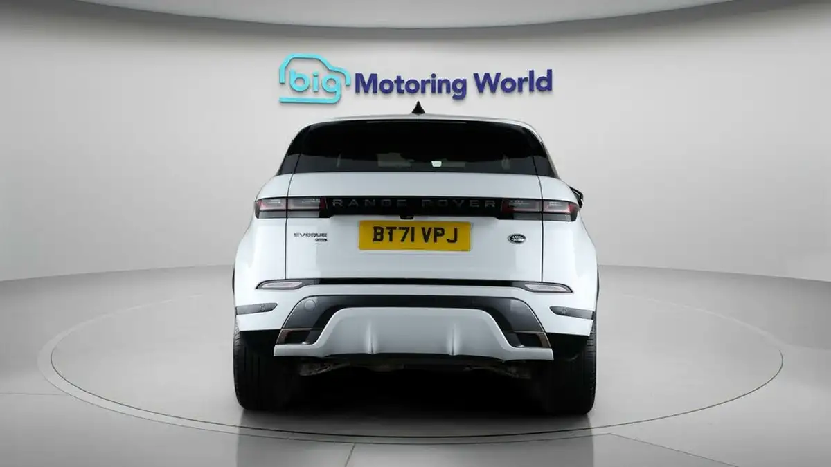 2022-land-rover-range-rover-evoque-15-p300e-r-dynamic-s-big-6