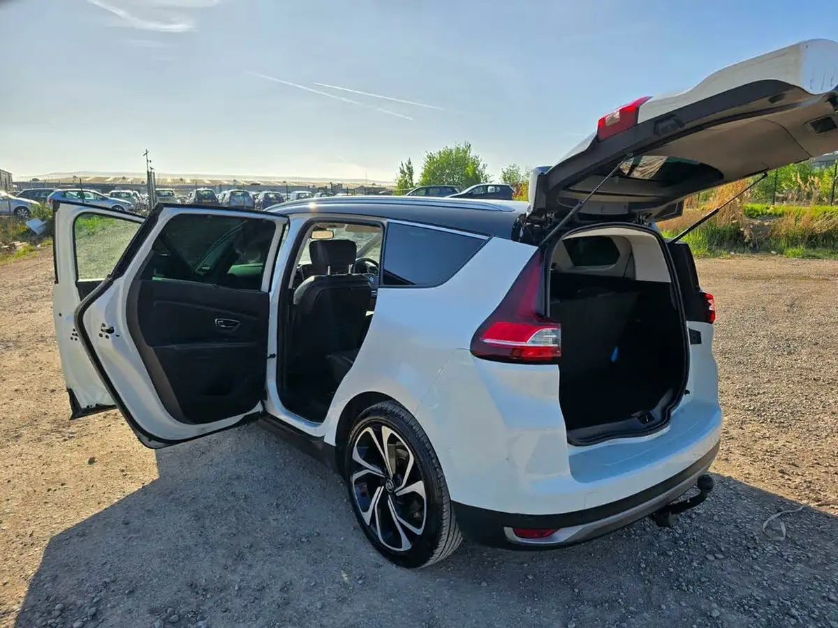 2017-renault-grand-scenic-16dci-signature-nav-160bhp-edc-auto-big-11