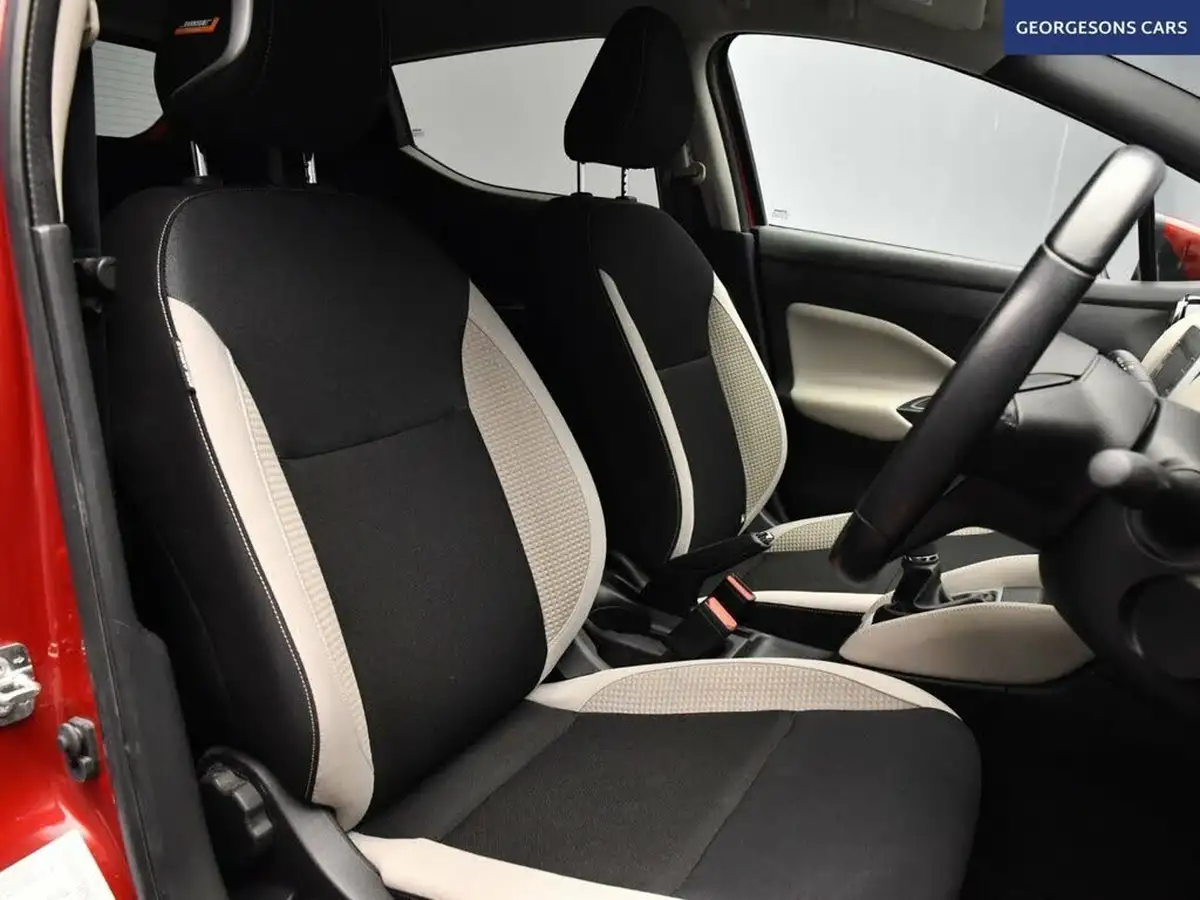 2021-nissan-micra-10-ig-t-tekna-big-12