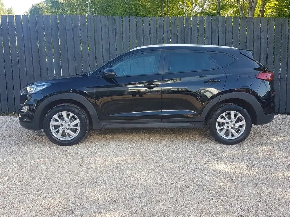 2020-hyundai-tucson-16-gdi-se-nav-big-3
