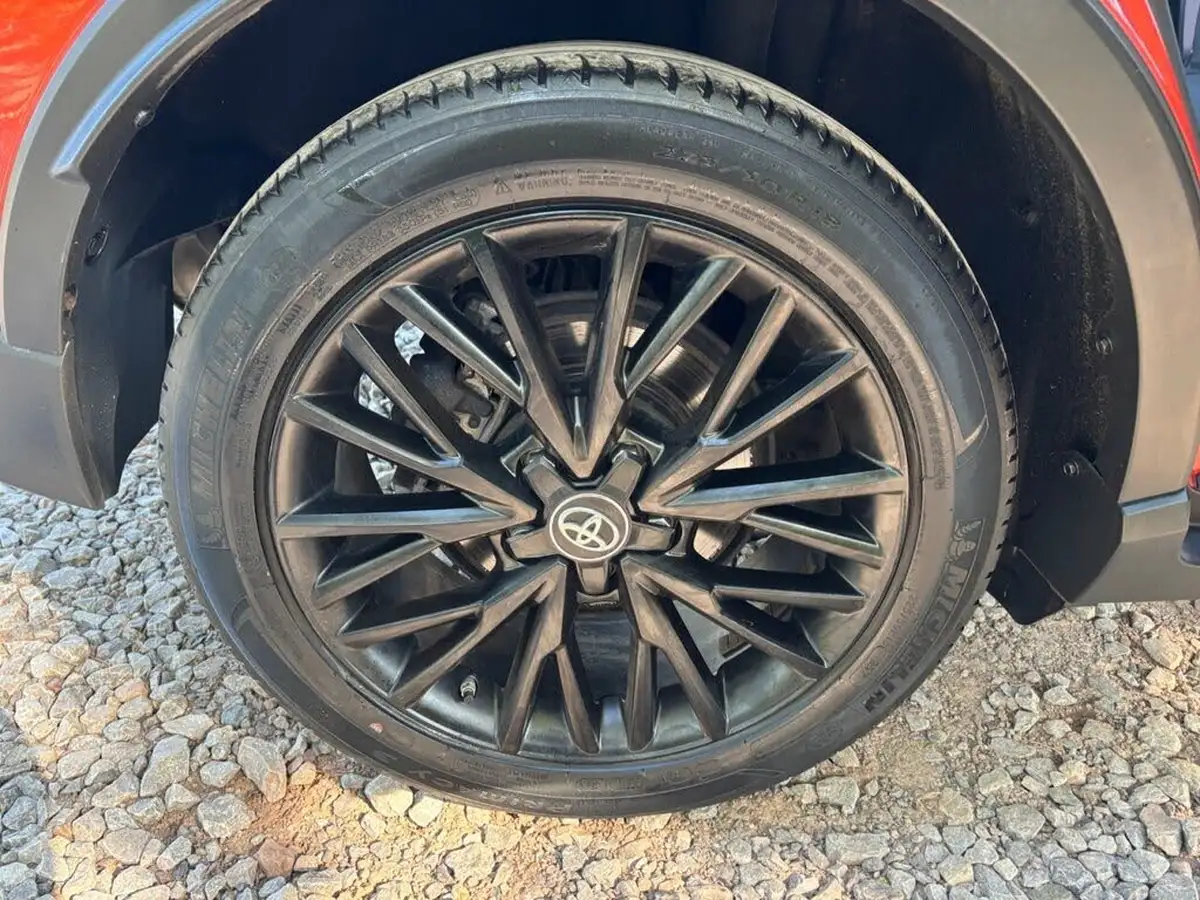 2020-toyota-c-hr-20-vvt-i-orange-edition-big-25
