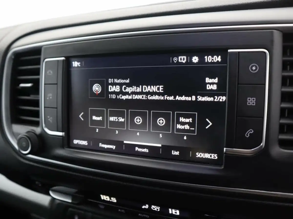 2023-vauxhall-vivaro-life-e-ultimate-l-big-22