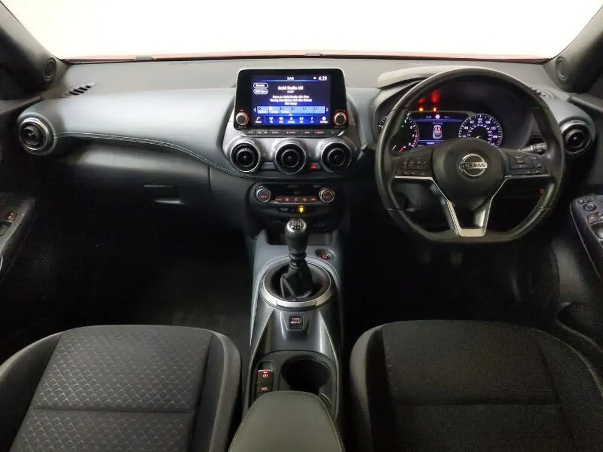 2022-nissan-juke-10-dig-t-n-connecta-big-2