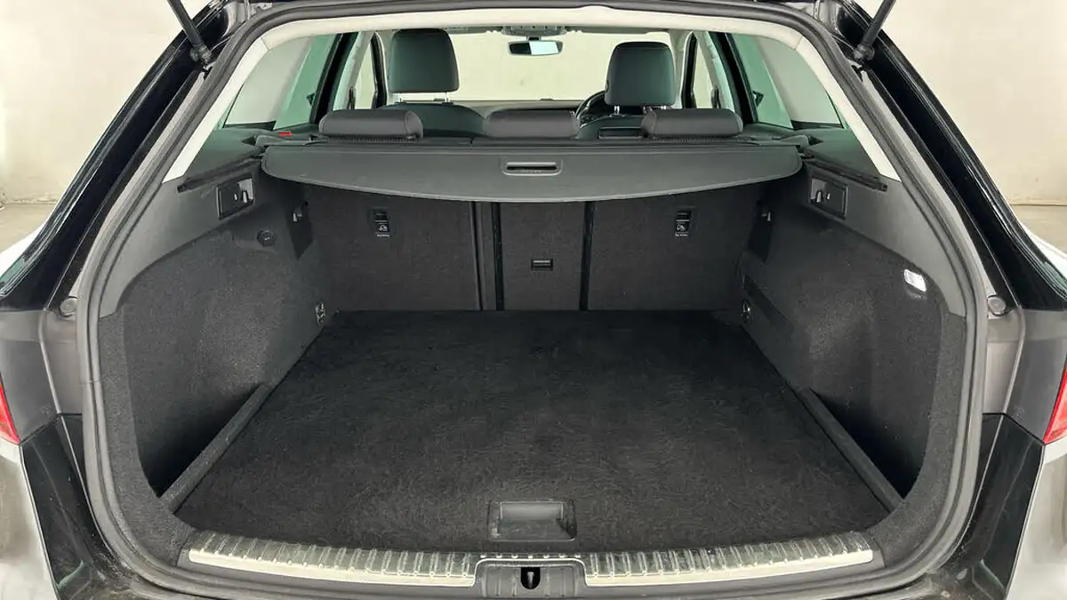 2019-seat-leon-15-tsi-evo-fr-black-edition-150ps-estate-big-20