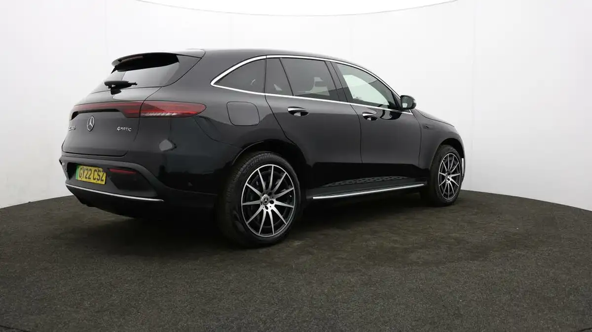 2022-mercedes-benz-eqc-e-eqc-400-amg-line-big-31