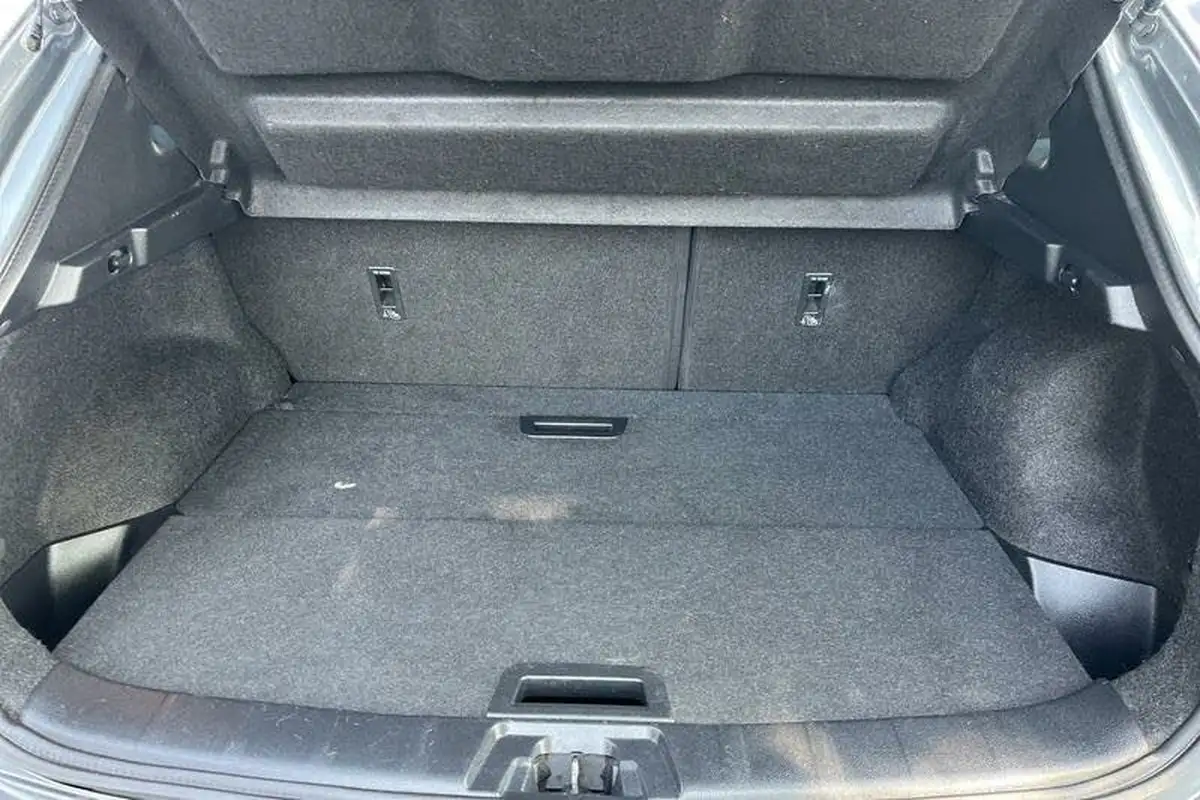 2017-nissan-qashqai-12-dig-t-tekna-big-20