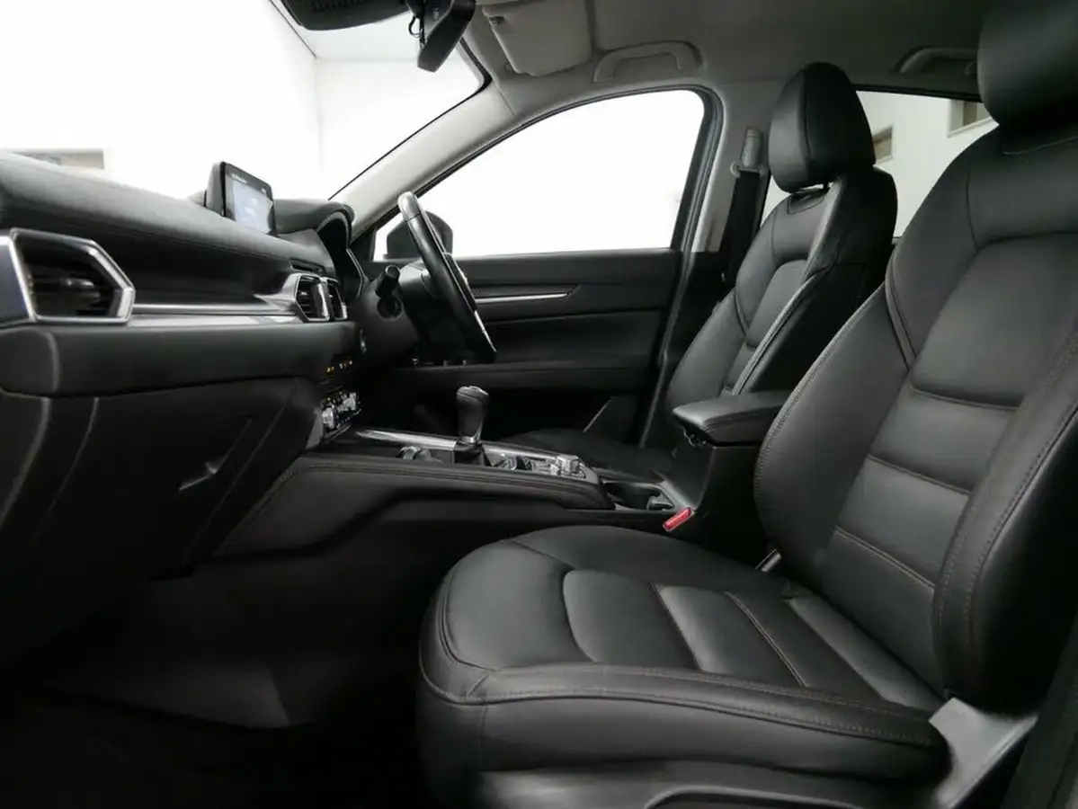 2017-mazda-cx-5-20-sport-nav-big-16