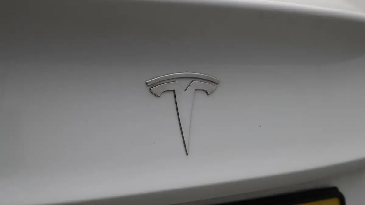 2021-tesla-model-3-e-long-range-4x4-big-20