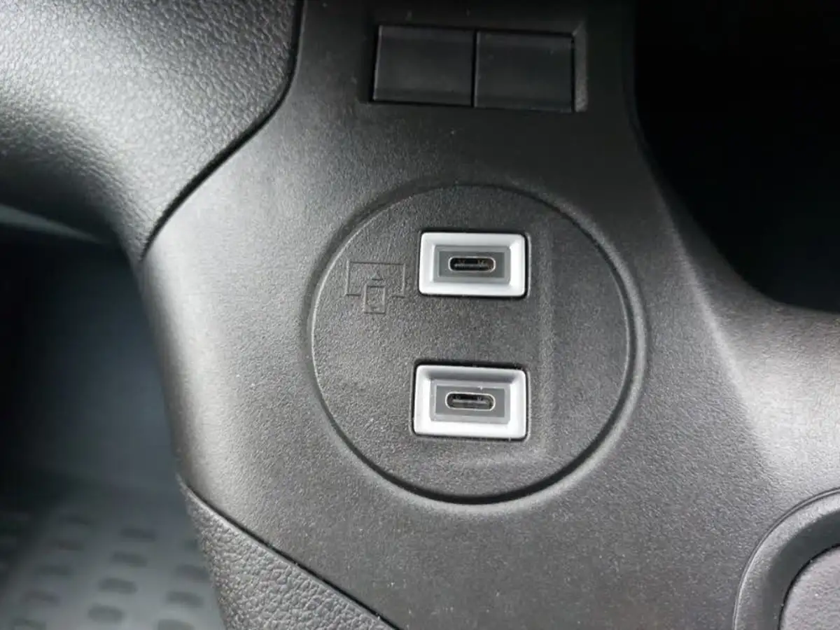 2024-peugeot-partner-15-bluehdi-professional-100pseu6d-big-14