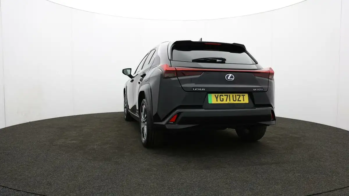 2021-lexus-ux-300e-e-ux-big-35