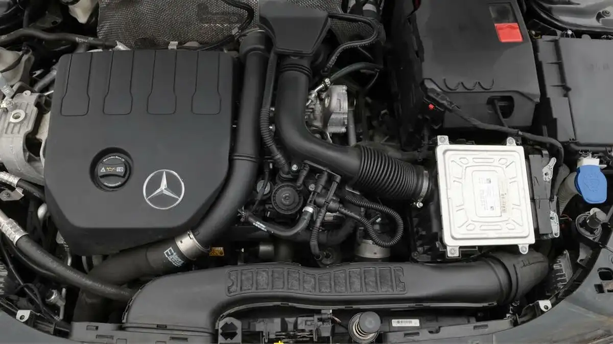 2020-mercedes-benz-a-class-13-a200-amg-line-executive-hatchback-5d-big-19