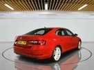 2016-skoda-superb-20tdi-se-l-executive-hatchback-dsg-small-8