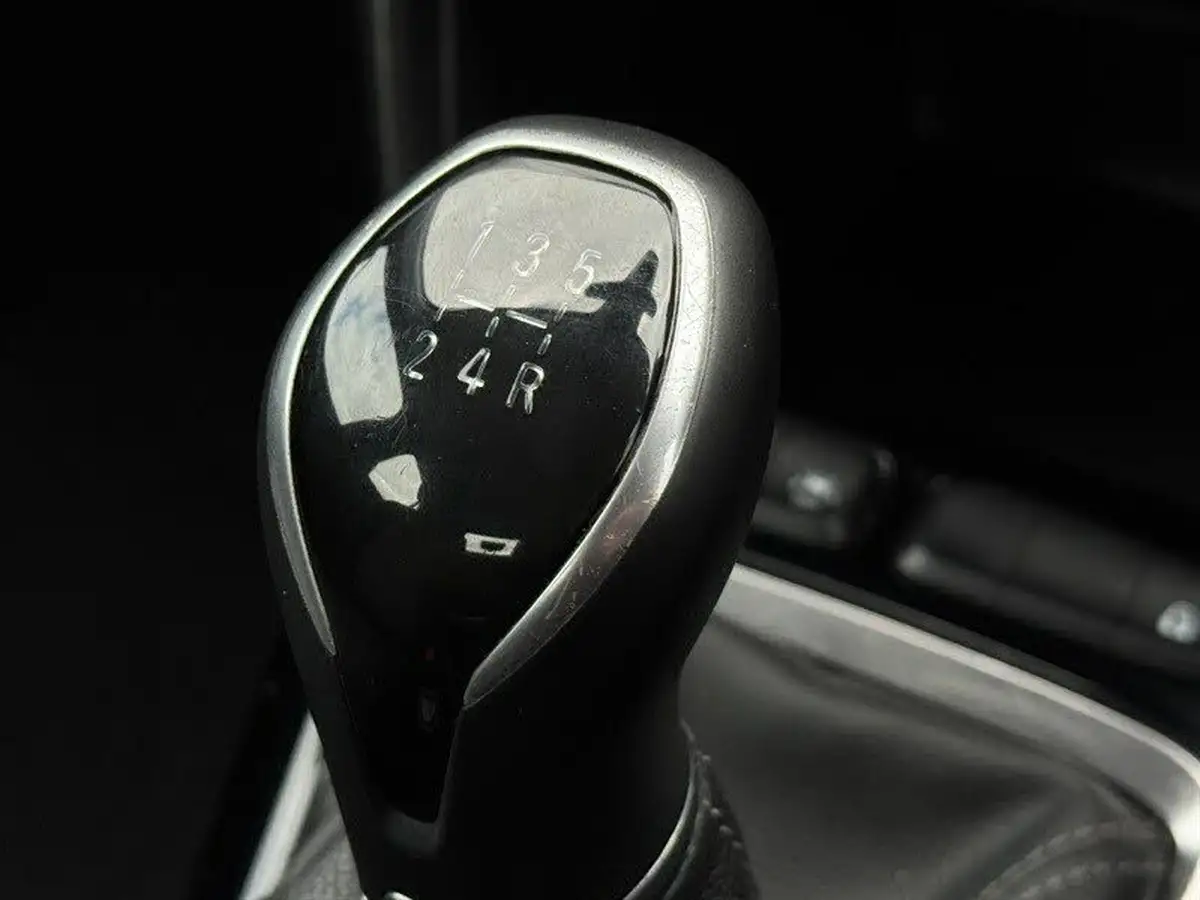 2020-vauxhall-corsa-12i-se-big-19