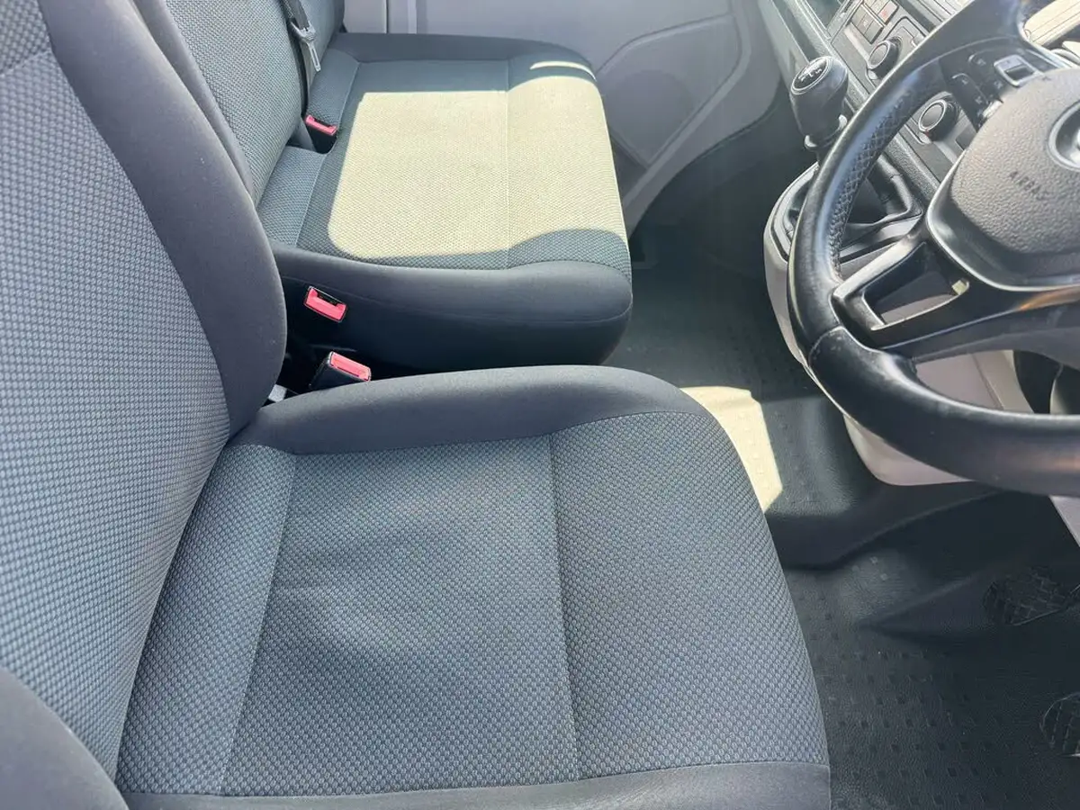 2019-volkswagen-transporter-20tdi-t28-highline-bmt-swb-102pseu6-big-10