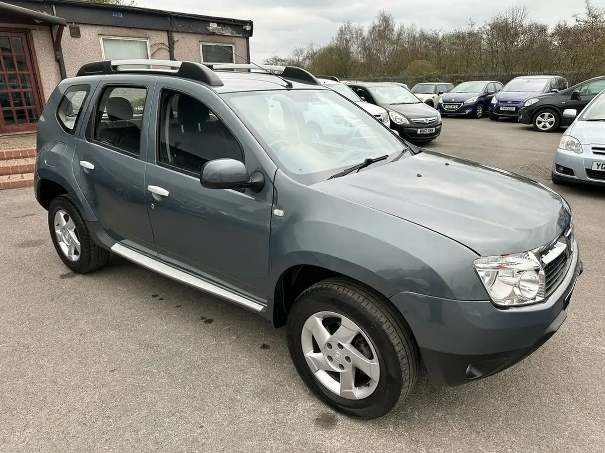 2014-dacia-duster-15d-laureate-110-107bhp-big-8
