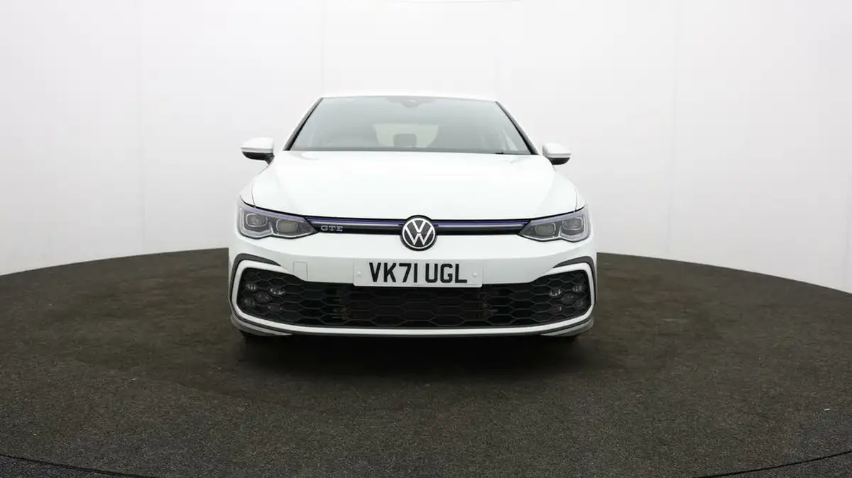 2021-volkswagen-golf-14-tsi-gte-big-44