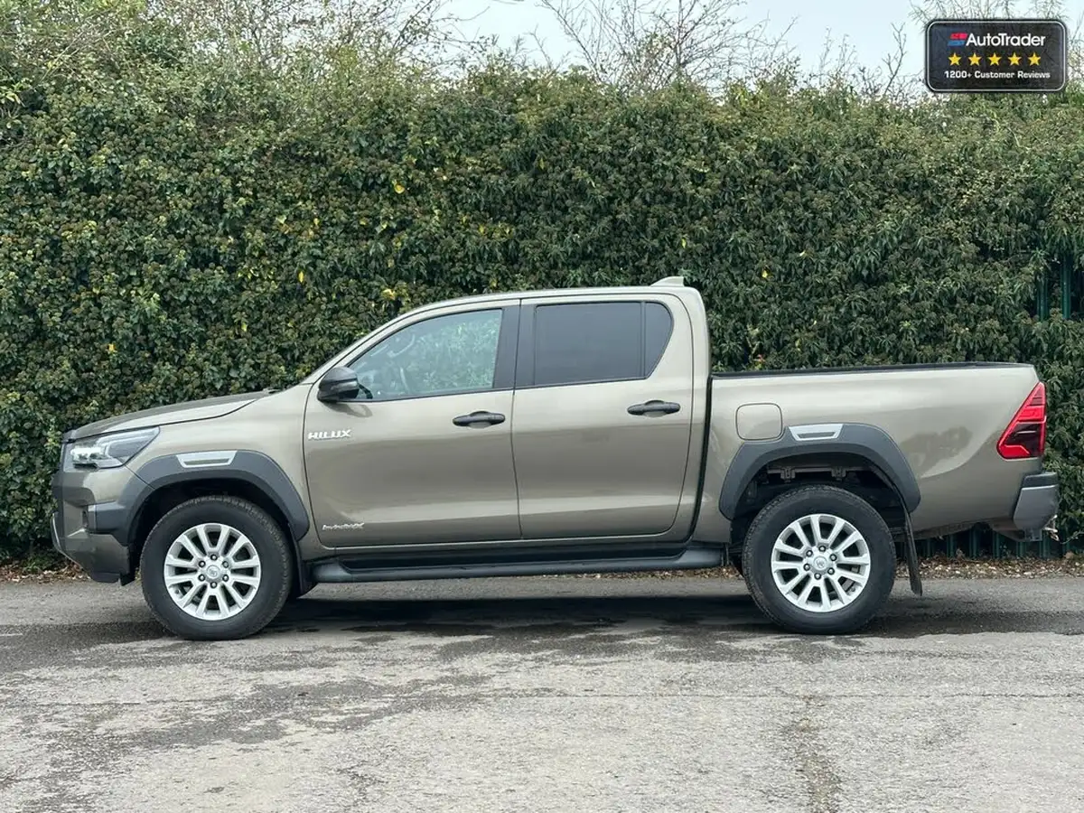 2022-toyota-hi-lux-28d-4d-invincible-x-204hpeu6d-2755cc-big-6