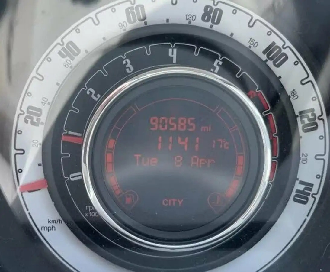 2012-fiat-500-12-lounge-ss-big-5