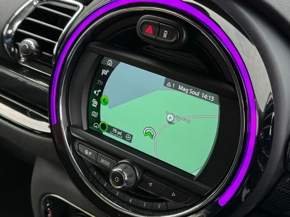 2018-mini-clubman-15-cooper-ss-big-2