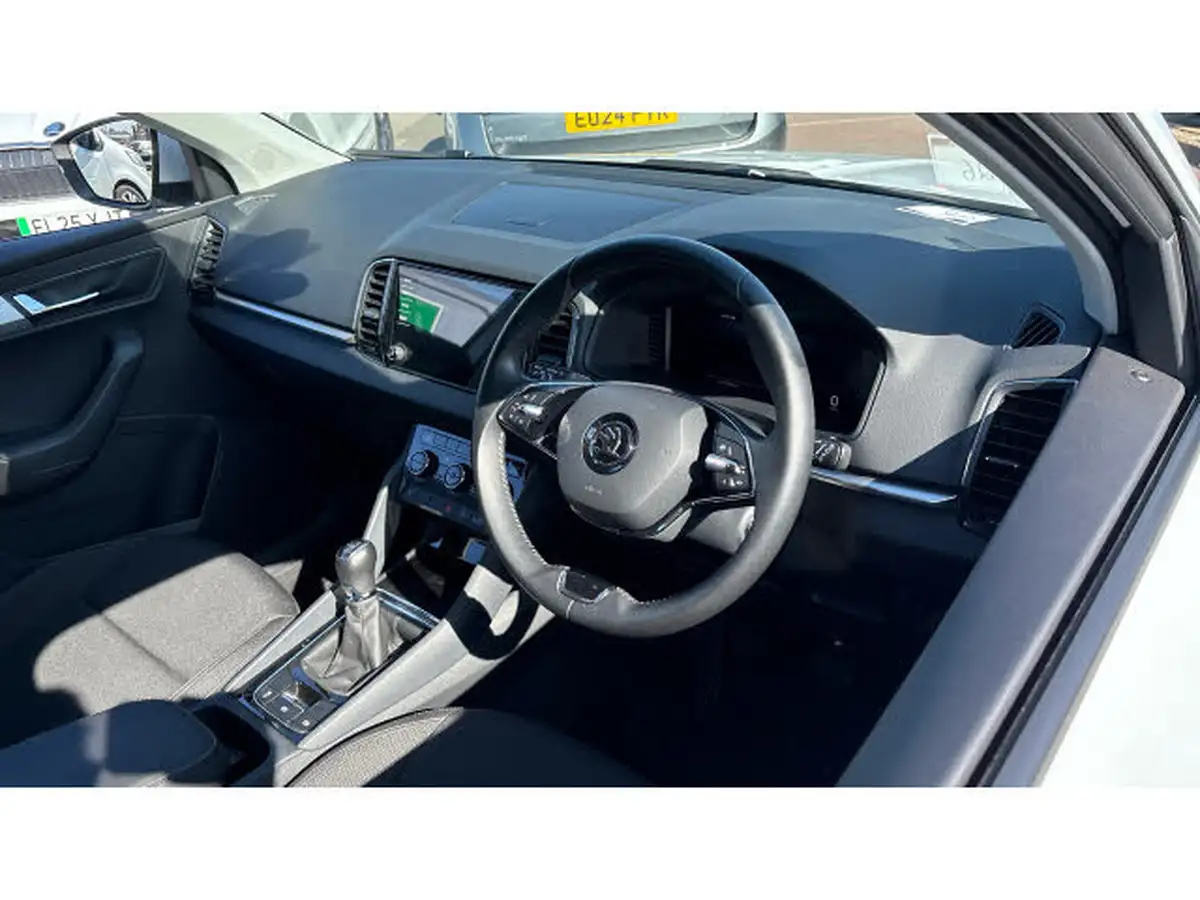 2023-skoda-karoq-15-tsi-se-drive-big-5