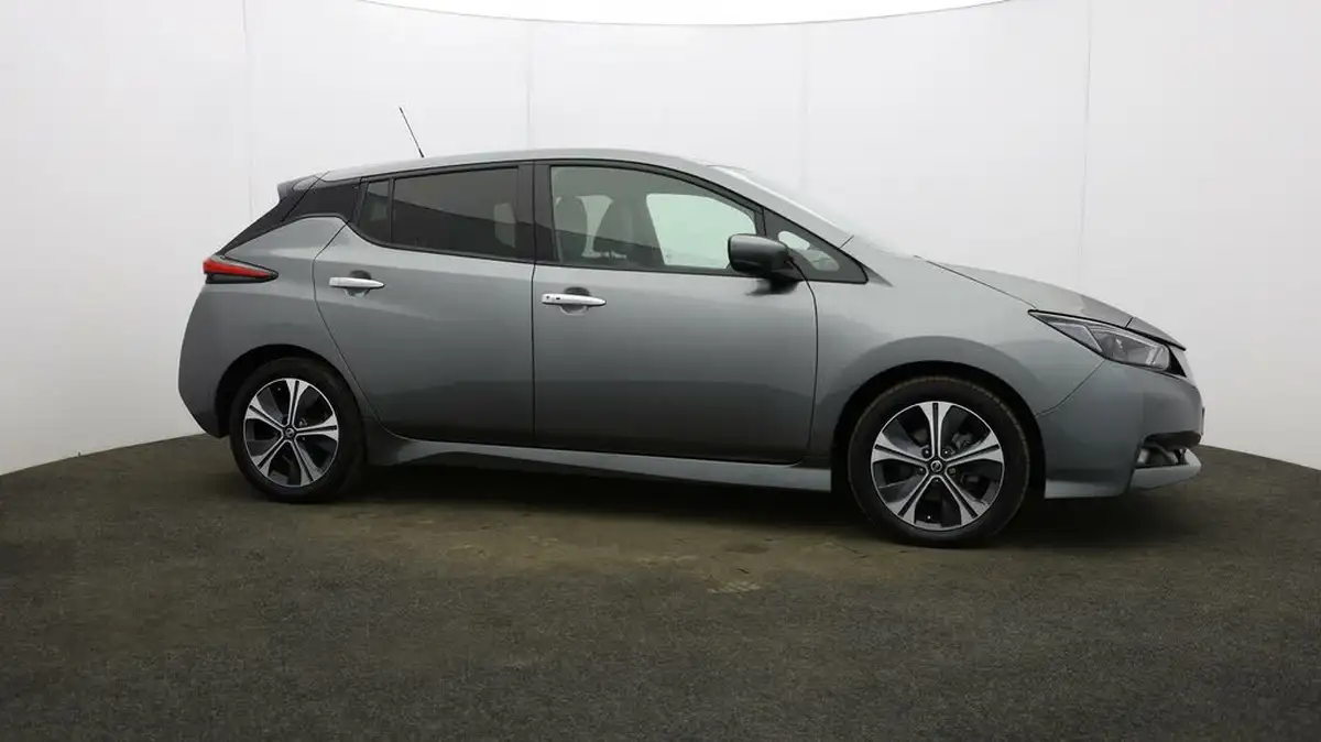 2021-nissan-leaf-e-n-connecta-big-43
