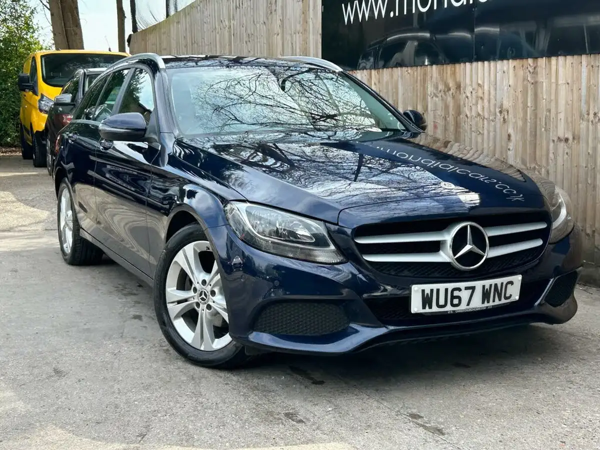 2017-mercedes-benz-c-class-16d-c200d-se-executivess-estate-5d-big-13