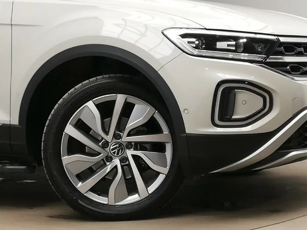 2023-volkswagen-t-roc-15-tsi-style-hatchback-5d-dsg-big-8